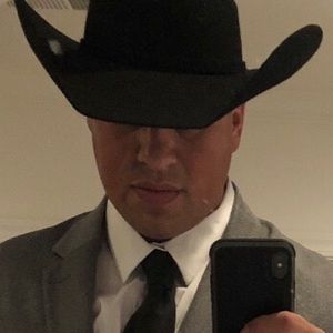 Meet your Posher, Alejandro